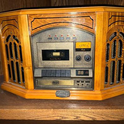 Thomas Pacconi Classics Record/CD/Cassette/AM Player