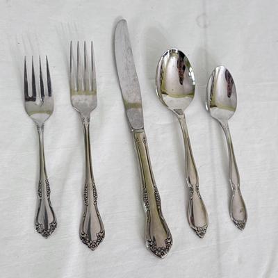 WM Oneida ‘Mansfield’ Amadeus Stainless Flatware and More (DR-DZ)