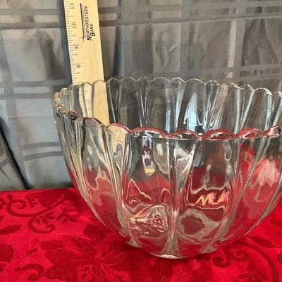 Large Ribbed Scalloped Edge Clear Serving Bowl w/ Hobnail Design on Bottom