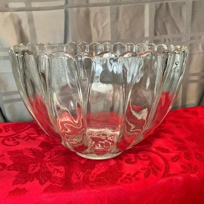 Large Ribbed Scalloped Edge Clear Serving Bowl w/ Hobnail Design on Bottom