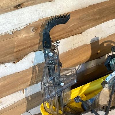 LOT 75: Ryobi Electric Compound Miter Saw, and an Electric Skil Saw