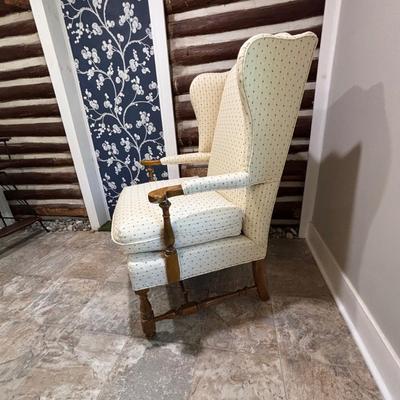 LOT 84: Ethan Allen Accent Chair