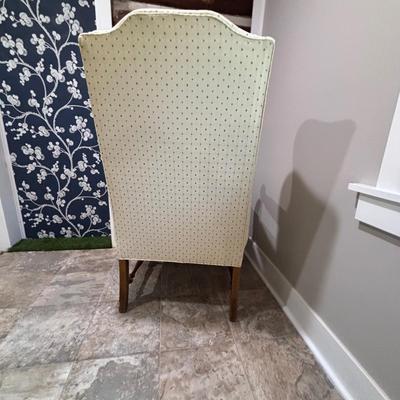 LOT 84: Ethan Allen Accent Chair