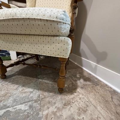 LOT 84: Ethan Allen Accent Chair