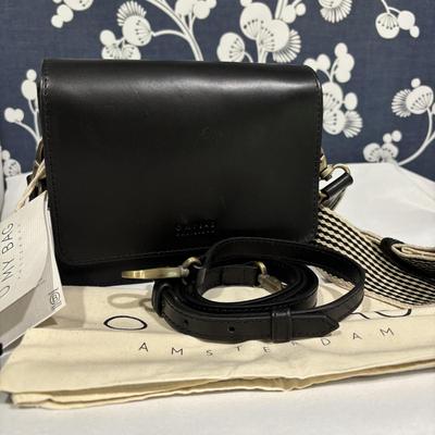 LOT 93: O My Bag Sustainable Black Leather Purse Organic Cotton Lining a