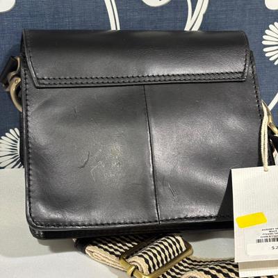 LOT 93: O My Bag Sustainable Black Leather Purse Organic Cotton Lining a