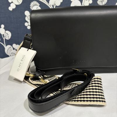 LOT 94: O My Bag Amsterdam Black Leather Purse with Storage Bag