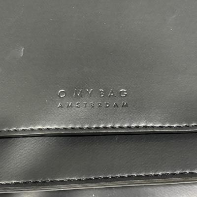 LOT 94: O My Bag Amsterdam Black Leather Purse with Storage Bag