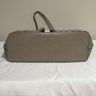 LOT 101: Tory Burch Leather and Cloth Purse and Ava Rose Green Clutch Bag