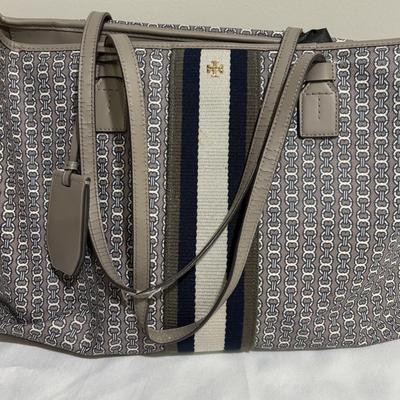 LOT 101: Tory Burch Leather and Cloth Purse and Ava Rose Green Clutch Bag