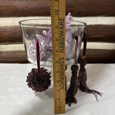 LOT 104: Collection of Classy Holiday Decor and More