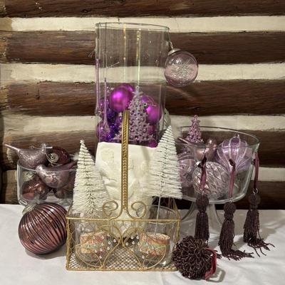 LOT 104: Collection of Classy Holiday Decor and More