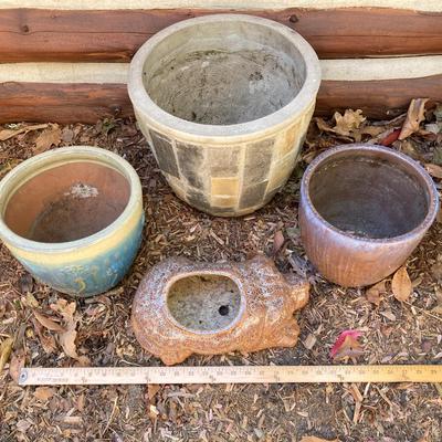 LOT 113: Assortment of Ceramic Planters