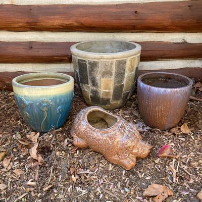 LOT 113: Assortment of Ceramic Planters