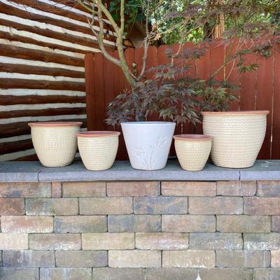 LOT 114: Assortment of Ceramic/Clay Planters