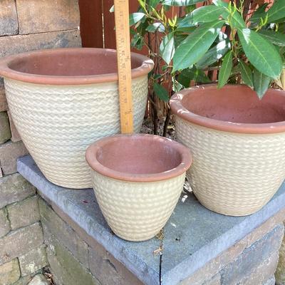 LOT 114: Assortment of Ceramic/Clay Planters
