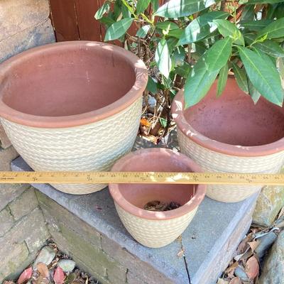 LOT 114: Assortment of Ceramic/Clay Planters