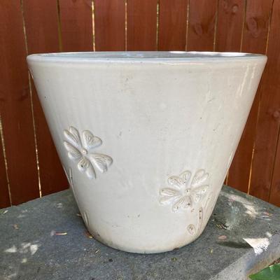 LOT 114: Assortment of Ceramic/Clay Planters