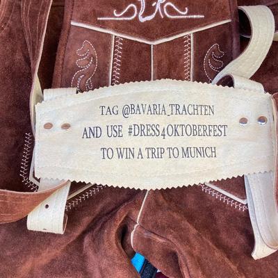 LOT 118: Costumes - Adult, Children’s and Pet