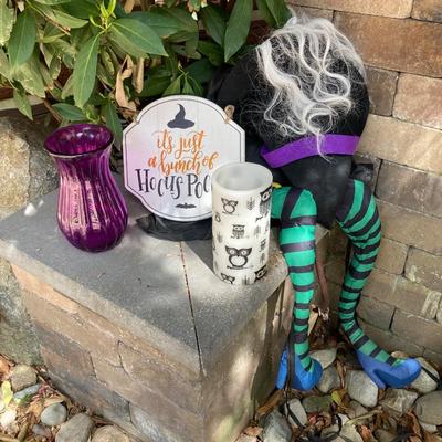 LOT 120: Large Assortment of Halloween Indoor and Outdoor Decorations