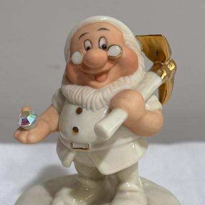 LOT 144: Disney Snow White and the Seven Dwarfs Collection Trinket /Treasure Boxes - The Evil Queen with COA, Grumpy and Doc with Golden...
