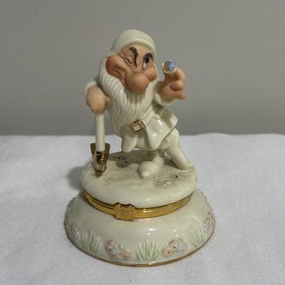 LOT 144: Disney Snow White and the Seven Dwarfs Collection Trinket /Treasure Boxes - The Evil Queen with COA, Grumpy and Doc with Golden...
