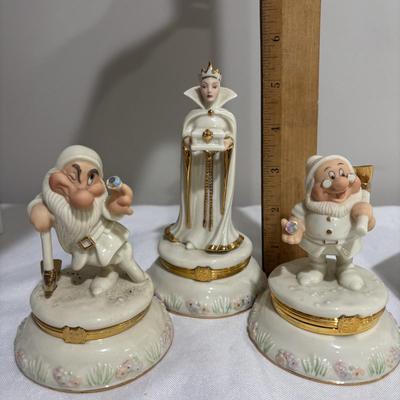 LOT 144: Disney Snow White and the Seven Dwarfs Collection Trinket /Treasure Boxes - The Evil Queen with COA, Grumpy and Doc with Golden...