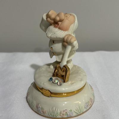 LOT 145: Disney Snow White and the Seven Dwarfs Collection Trinket /Treasure Boxes, Happy with COA, Sleep and Hag/Witch, All have Golden...
