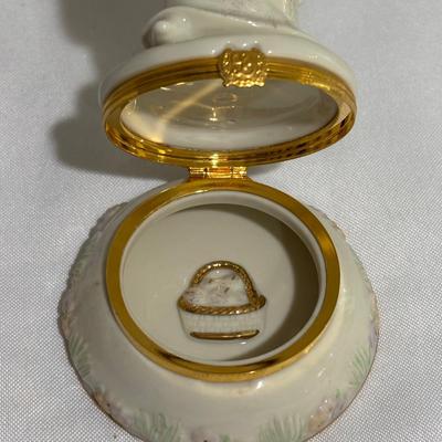 LOT 145: Disney Snow White and the Seven Dwarfs Collection Trinket /Treasure Boxes, Happy with COA, Sleep and Hag/Witch, All have Golden...