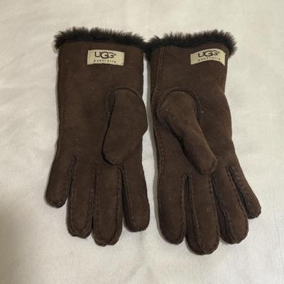 LOT 147: Ugg Fur Lined Gloves, Pink Faux Fur Hat, Banana Republic Scarf, and Sweater