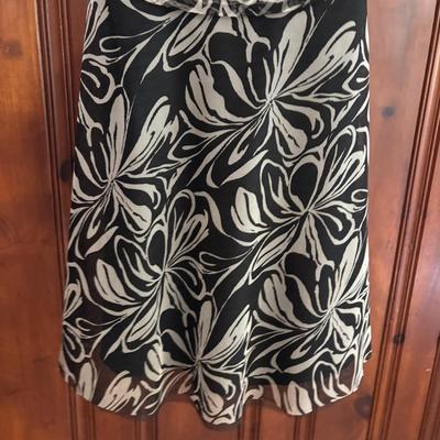 LOT 149: BCBG Max Azria Sleeveless Chiffon Black and Tan Floral Dress