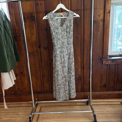 LOT 151: Cali Paris Floral Brown Top, Krarkorum Black and White Dress, J Crew Green Velvet Blazer, Anthropologie Mini Dress and More