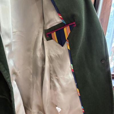 LOT 151: Cali Paris Floral Brown Top, Krarkorum Black and White Dress, J Crew Green Velvet Blazer, Anthropologie Mini Dress and More