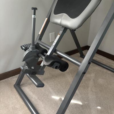 LOT 154: Innova Inversion Table
