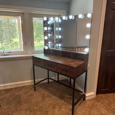 LOT 162: Rustic Vanity w/Press on Lights * Stool