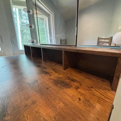 LOT 162: Rustic Vanity w/Press on Lights * Stool