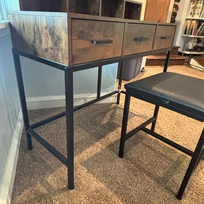 LOT 162: Rustic Vanity w/Press on Lights * Stool