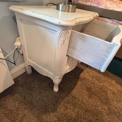 LOT 181: Shabby Chic Nightstand & Lamp