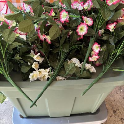 LOT 185: Shepards Hooks & 4 Hanging Cone Baskets & Faux Hanging Flowers