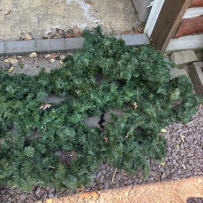 LOT 186: Ex-Large Lot of Garland - Great for Crafting