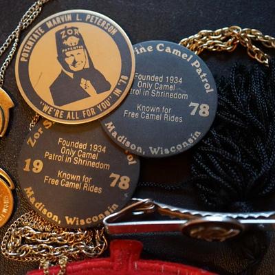 ZOR SHRINER COLLECTIBLE LOT. INCLUDES LADIES ITEMS ALSO. MOST FROM THE 70'S