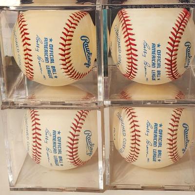 Lot of 4 OMLB Signed Autographed Baseballs Hal Smith, Ross Grimsley,Todd Frohwirth, Wally Bunker