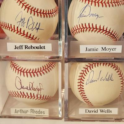 Lot of 4 OMLB Signed Autographed Baseballs Jeff Reboulet , Jamie Moyer, Arthur Rhodes, David Wells