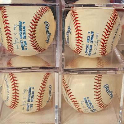 Lot of 4 OMLB Signed Autographed BaseballsJulio Moreno, Chis Singleton, Willis Otanez, Jeff Conine