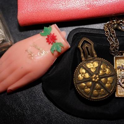 GROUPING OF LADIES WALLETS, CIGARETTE CASE., PILL BOXES AND MORE