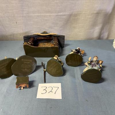 Hawthorne Village Nativity