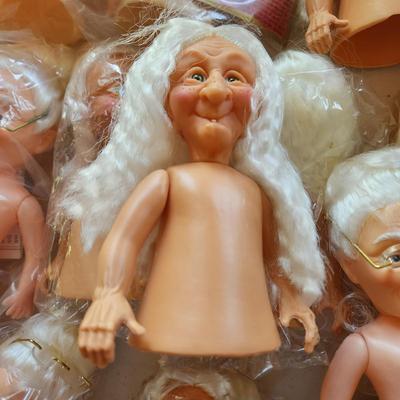 Lot of 20 Vintage Fibre Craft Santa , Mrs Santa & Others