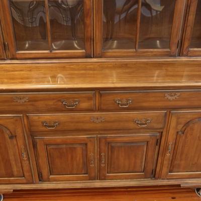 Pennsylvania House Furniture Solid Wood Hutch Cabinet