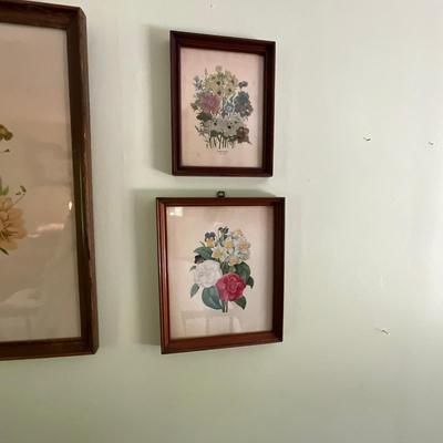 UD769 Lot of Eight Floral Framed Prints