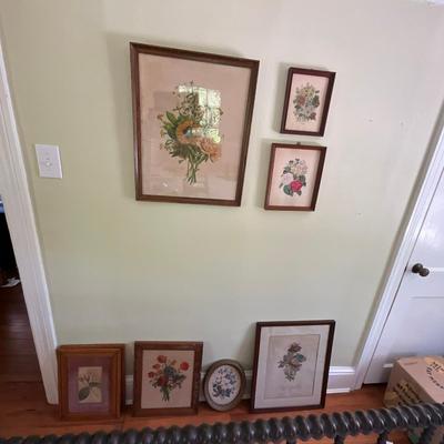 UD769 Lot of Eight Floral Framed Prints